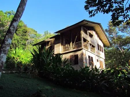 Casa Sonrisa,  Bamboo Rainforest Beach House