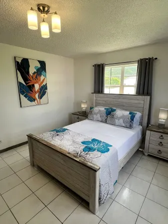 Beautiful new 2-bedroom N4 apartment in Gd Case Отели в г. Горанд-Кейс