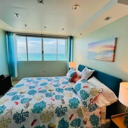 Oceanfront Oasis: Beachfront Gem and Ocean Vistas