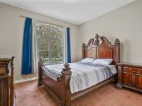 Tremendous Family Home on the Curve! 3-bedrooms close to the lake and amenities 賈斯珀縣酒店