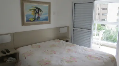 Beautiful Apartment facing the sea Отели рядом с достопримечательностью «Praia Bertioga»