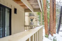 Cozy condo with shared pool and tennis courts near lake, Northstar, and more!