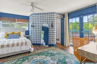Marathon Family Retreat:  Pool, Hot Tub & Outdoor Movie Theater