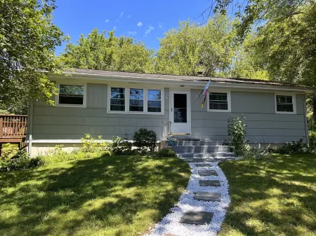 Perfect beach house getaway within walking distance to the beach