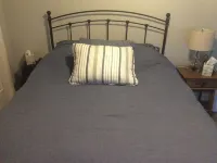 Fantastic Lake View! Quiet, Clean w/Deck, BBQ & Fire pit* Walk to 3 Wineries فنادق في Essex