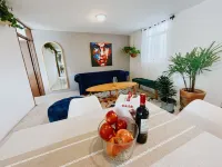 2 Bed in the heart of Cholula with views to the Pyramid and the Hotels in Cholula