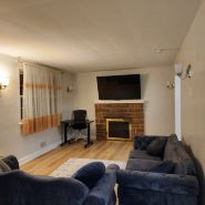 Convenient/family friendly home with yard driveway