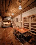 Cozy 2-bedroom cabin in enjoyable Londonderry with AC with hot tub and sauna