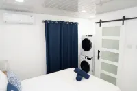 Cosy one bedroom condo in Holetown, St. James with pool access!!