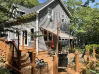 High end cozy retreat ideal for large families with wood stove & large firepit