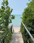 Lake Huron Getaway: Cozy Cottage, Private Access, Second-Row Location