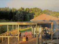 EcoFarmstayNZ Retro-style cottage Hotels in Porirua