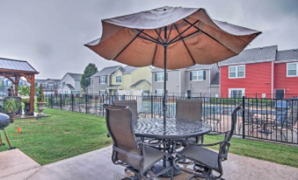 1 Block to Boat Ramp Monkey Island Home