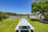 Waterfront Cambridge Home Pool and Dock! - С бассейном