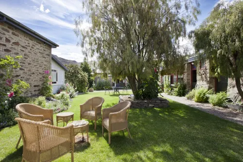 Olivers Central Otago Hotels in Clyde