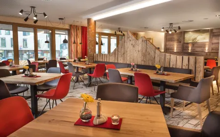 AlpenParks Hotel & Apartment Central Zell am See