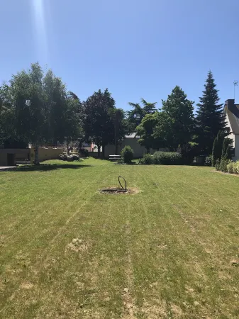 Hotel Arcantis le Voltaire Отели рядом с достопримечательностью «Университет Ренн 1»