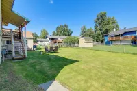 6 Mi to Dtwn Bright and Airy Anchorage Getaway! Hotel dekat University of Alaska