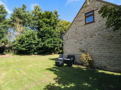 Heron Nest Hotels in Burniston
