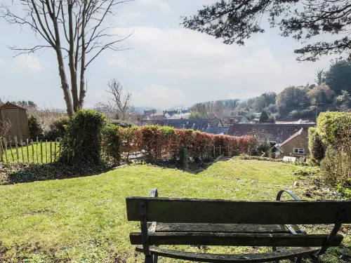 1 Rose Cottage Hotels in Bridport