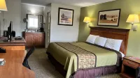 Capri Motel - motel