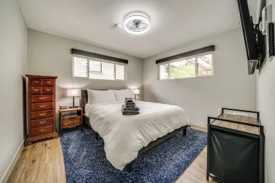 비치 파크까지 2블록: 시애틀의 아늑한 타운홈 알키 포인트 등대 주변 호텔