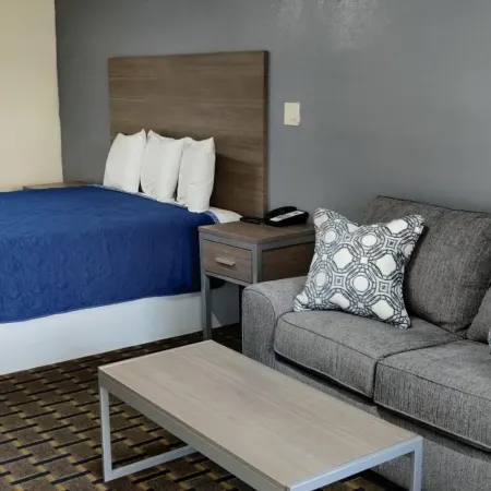 Ameristay Inn & Suites
