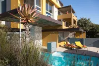 Crayfish Lodge Sea & Country Guest House Các khách sạn ở De Kelders