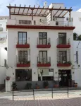 Hostal Palomares Hotels near Salobreña House of Culture