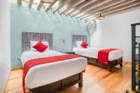 Hostal Santo Domingo - balcony