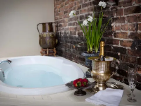 Morgan State House Inn Hotels in Albany