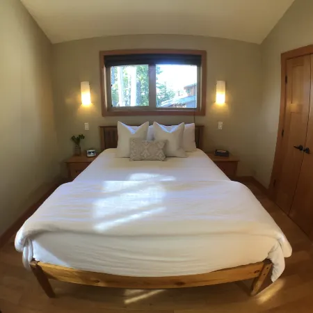 Black Bear Guesthouse
