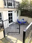 Charming Flat with Private Patio in Clifton - Kitchen