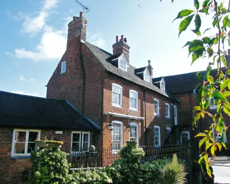 The Greyhound Coaching Inn Hotels in Lutterworth