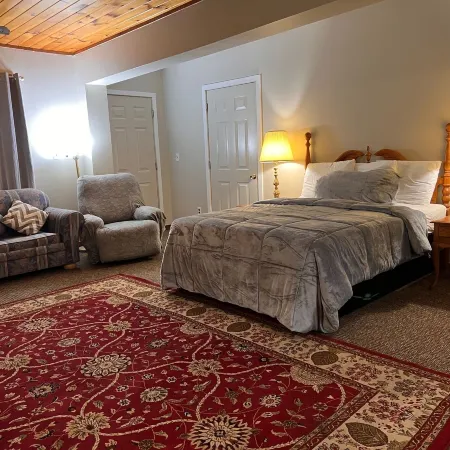 Oswego Inn