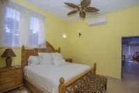 $3,000,000 Luxury Beach Front (4) Bedrooms Condo famous West Bay Beach Sleeps 8