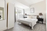 Beautiful 2 bed in Walthamstow Hotels in Walthamstow