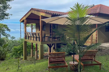 Vista Sirena: Expansive Ocean View 4 bedroom / 4.5 bath home above Dominical