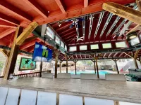 Château Resort on Lake w/Saltwater Pool + HotTub