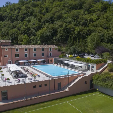 La Reggia Sporting Center Hotel