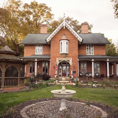 The Steamboat House Bed & Breakfast