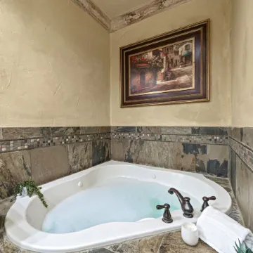 Blanco Riverside Cottages