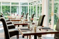 Craig-y-Dderwen Riverside Hotel Các khách sạn ở Bro Garmon