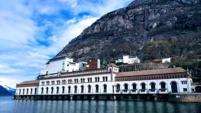 Hardanger Hotel Hotels near Gamle postvegen