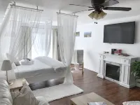Port Franks Getaway Hotels in Grand Bend