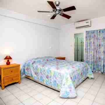 Bougainvillea Apartments Rooms