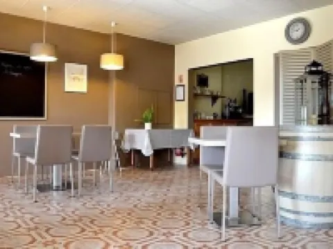 Logis Hôtel le Manoir - Luberon Hotéis em Apt