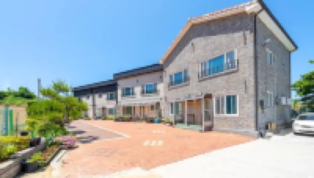 Buan Byeonsan Kakao Spa Pension โรงแรมใน
