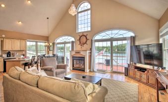 Waterside Haven on Milton Pond w/ Deck & Boat Dock