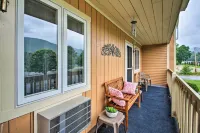 Hike, Ski, Explore: Lincoln Condo w/ Pool Access - parking